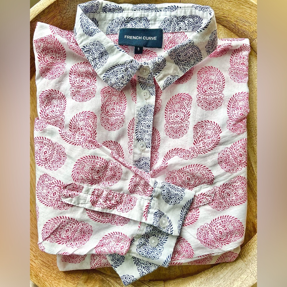 FRENCH CURVE 100% Cotton Women’s Paisley Button Down Top Size Small Blue Pink